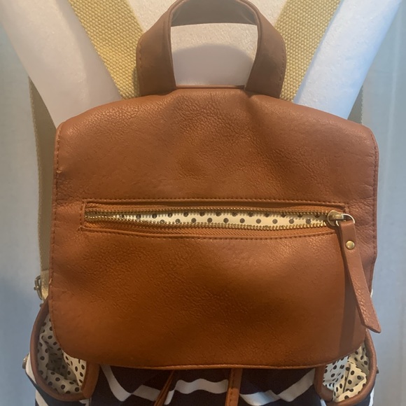 NWOT - Madden Girl Brown and Navy Striped Backpack - Picture 5 of 16